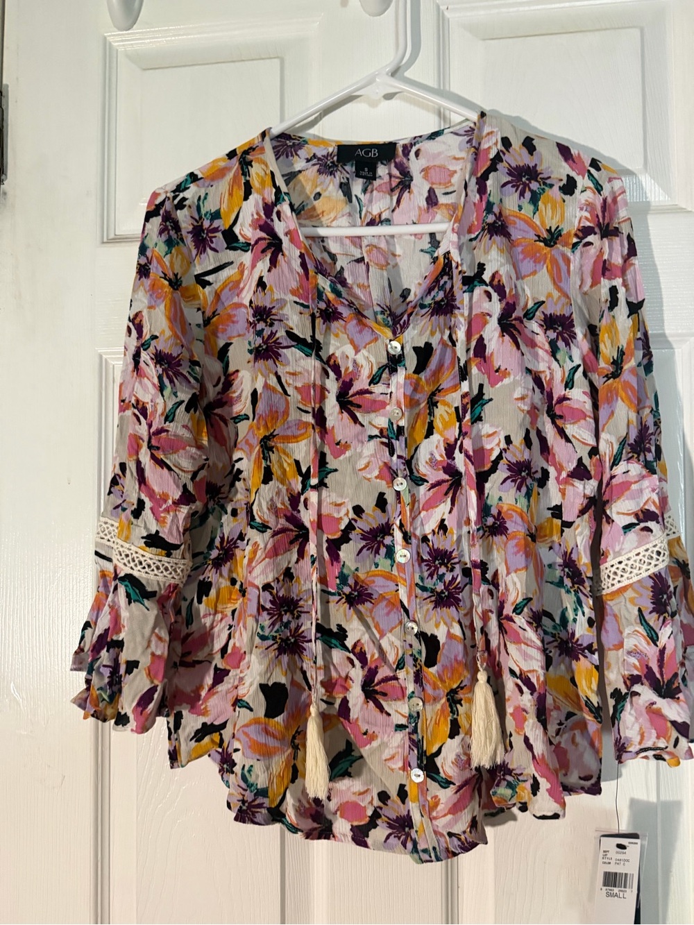 (NWT) AGB Floral Size S Blouse